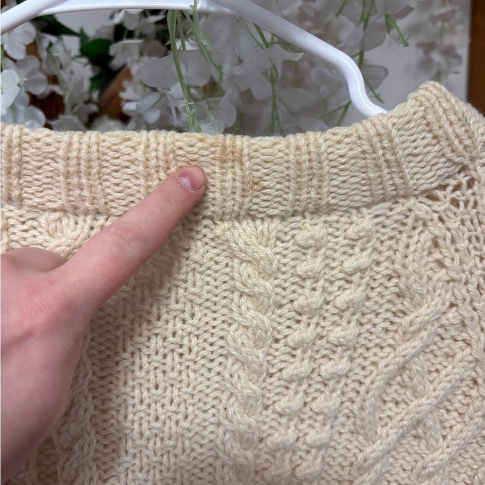 Blarney Woollen Mills Cream Cable-Knit 100% Pure Wool Button Front Cardigan - Picture 8 of 8